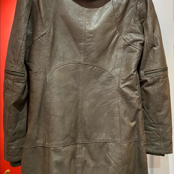 Danier Leather Jacket - Picture 7 of 8